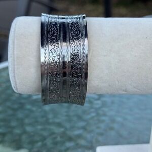 Vintage Silver Embossed‎ Floral Scroll Wide Cuff Bracelet Boho Statement Bangle